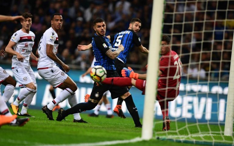 Cagliari, spettacolo indecoroso a San Siro: l’Inter passeggia per 4-0