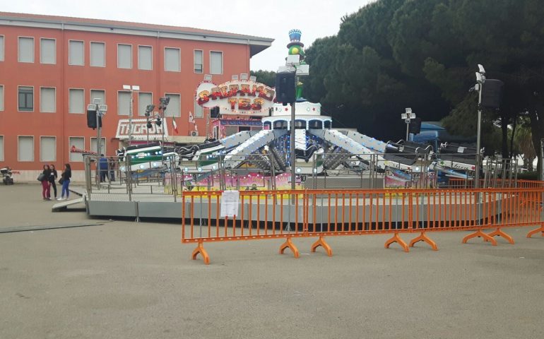 Luna park in piazza dei Centomila, i proprietari rispondono al Comune: “Siamo in regola”