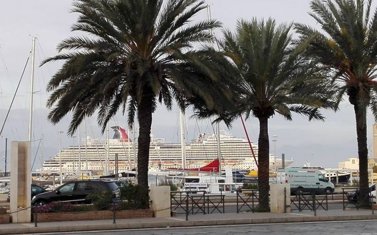 10mila croceristi a Cagliari: quattro mega navi da crociera al porto