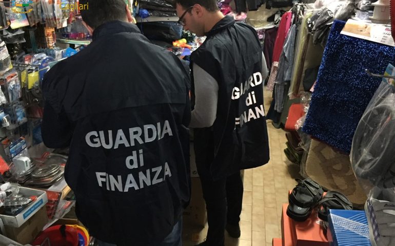 Merce irregolare e contraffazione. La Guardia di Finanza sequestra quasi 1100 articoli