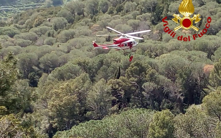 Nuoro, anziano si ferisce sull’Ortobene, soccorso con l’elicottero dei Vigili del Fuoco