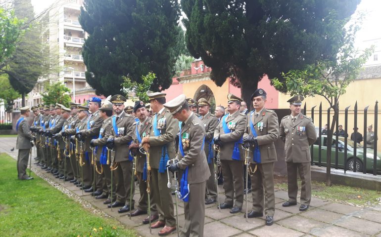 (VIDEO) L’Esercito Italiano compie 157 anni. Solenne cerimonia a Cagliari
