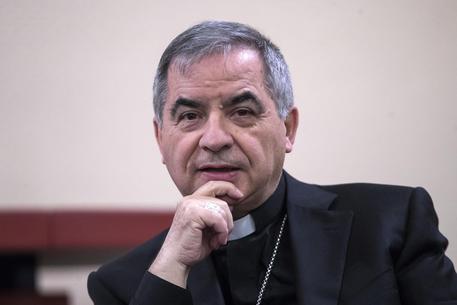 Monsignor Giovanni Angelo Becciu nominato cardinale da Papa Francesco