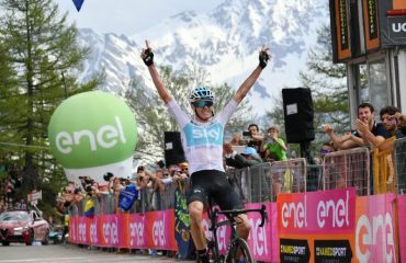 Chris Froome vince la tappa Venaria Reale - Bardonecchia - Foto Giro d'Italia