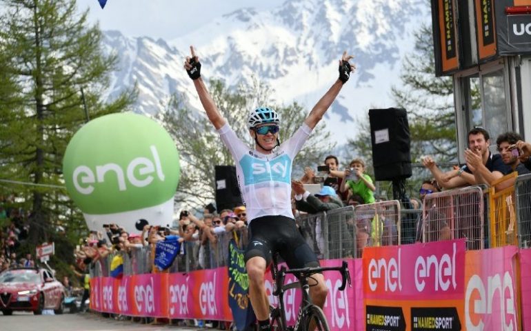 Chris Froome vince la tappa Venaria Reale - Bardonecchia - Foto Giro d'Italia