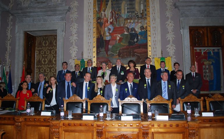 (FOTO) 18 sardi ricevono dal presidente della Repubblica la Stella al Merito del Lavoro
