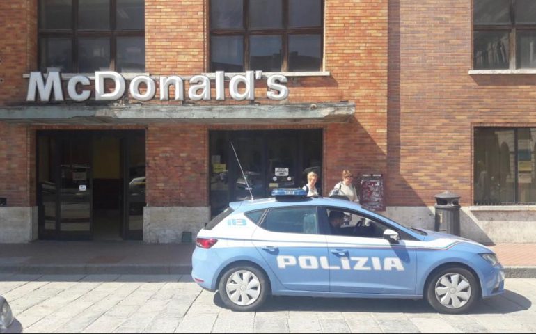 Rapina piazza matteotti davanti al McDonald