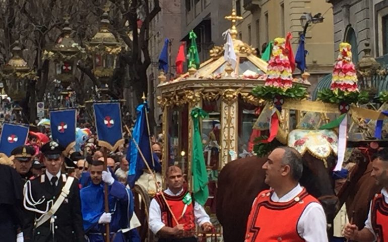 Festa di Sant’Efisio, insieme alla processione saltano anche i guadagni degli ambulanti