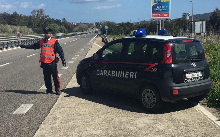 carabinieri Lula si allontano casa famiglia