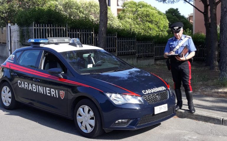 carabinieri molestie piazza delle muse mulinu becciu giovane straniero