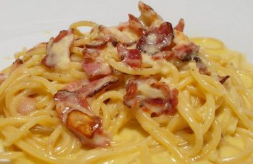 La ricetta Vistanet di oggi: spaghetti alla carbonara, un classico romano che non tramonta mai