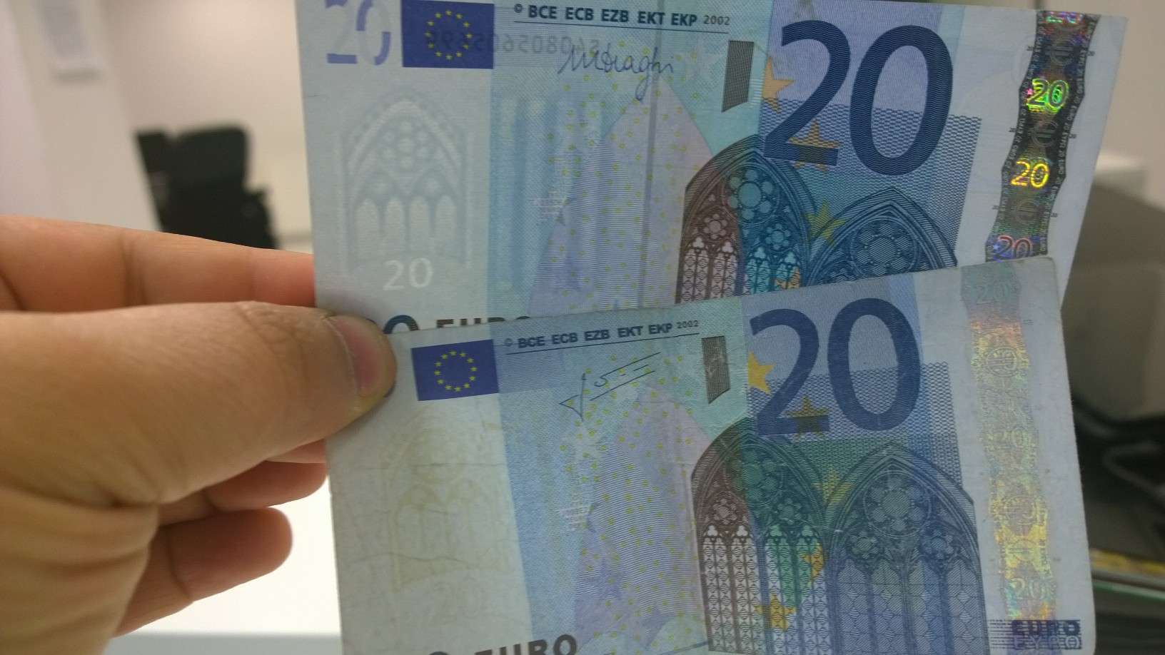 Individuato l'uomo che ad Alghero metteva in circolo banconote da 20 euro  false