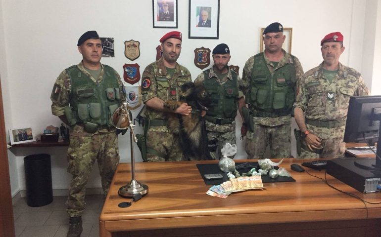 droga pistola contanti siniscola carabinieri