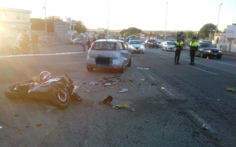 È gravissimo il centauro investito da un’auto in viale Monastir (PHOTO)