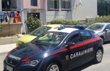 Arresto ragazzini cagliari carabinieri droga spaccio giovani