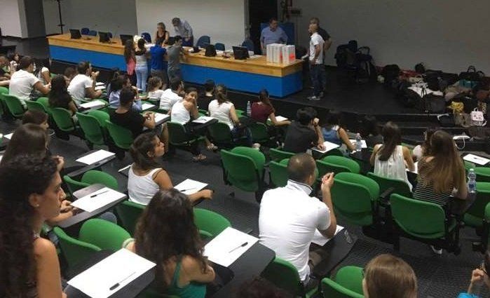 Studenti universitari cagliari unica medicina test ammissione