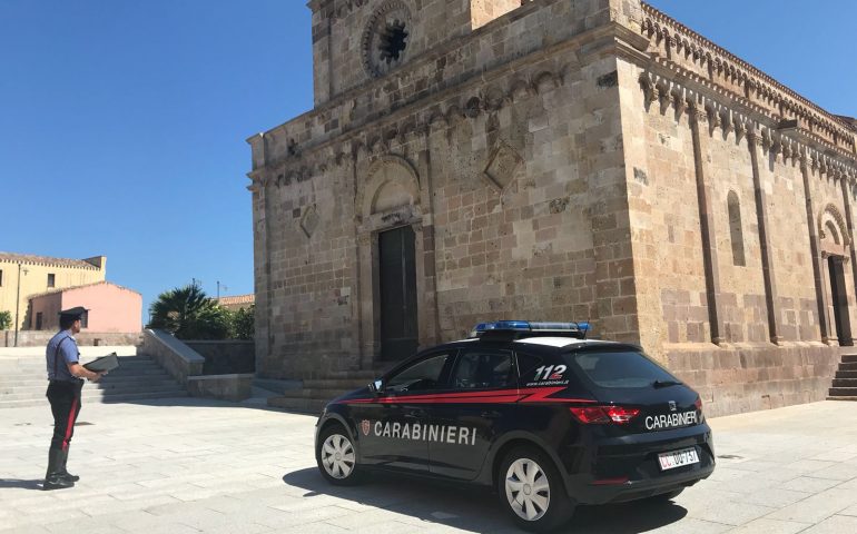 carabinieri carbonia chiesa