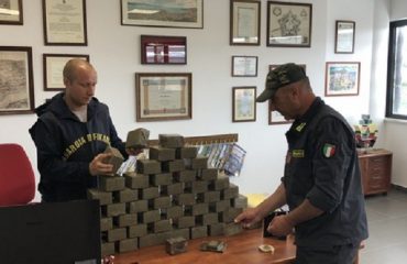 Droga: maxi sequestro hascisc GDF Olbia