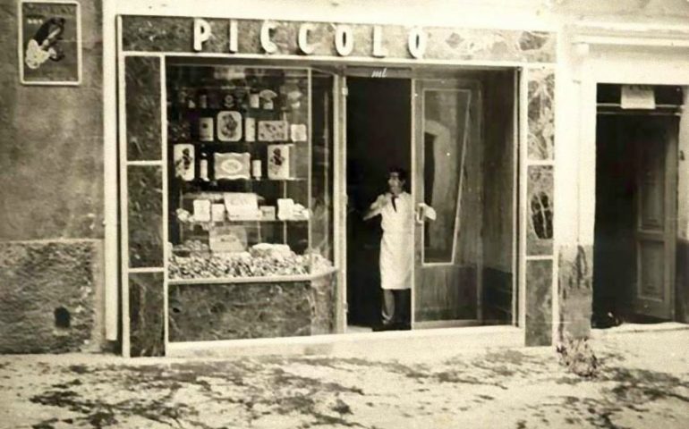 La Cagliari che non c’è più: il Piccolo Caffè di signor Mura in via Garibaldi, indimenticabili i suoi gelati