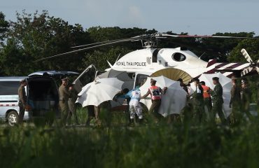 I soccorsi dei ragazzi intrappolati nella grotta a Tham Luang
