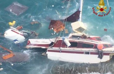Naufragio barca a vela Arbus