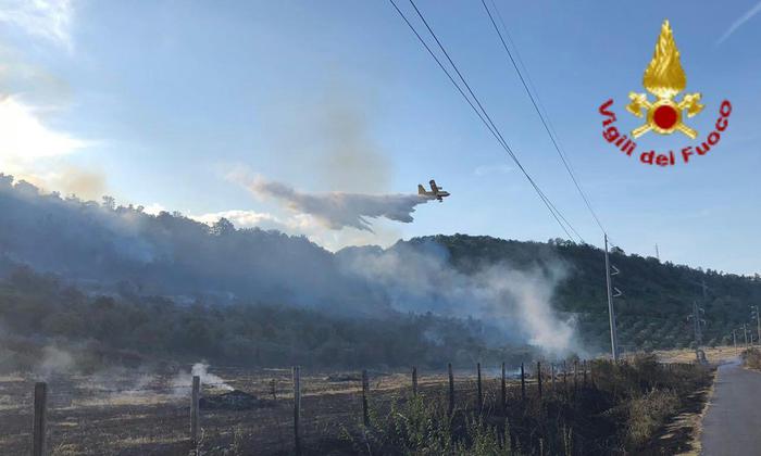La Protezione civile regionale ha prorogato fino a domani l’allerta in Sardegna per alto rischio di incendi