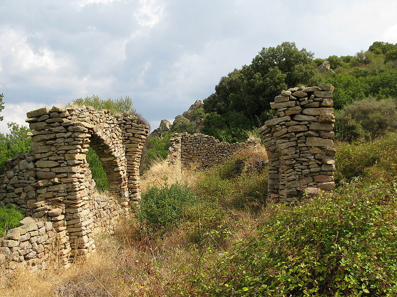 Lollove, "Sa Itria", i ruderi già di Gultofe (Ortobene)