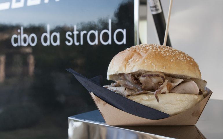 Crescono negli ultimi cinque anni le imprese di street food in Sardegna