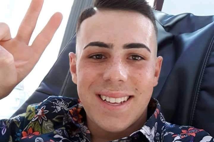 L’ultimo saluto a William Corona. Domani a San Michele i funerali del giovane morto dopo l’incidente sulla 554