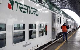 Trenord-milano-zingari-annuncio-treno