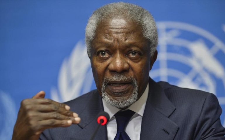 È morto Kofi Annan, premio Nobel per la Pace ed ex segretario generale dell’ONU