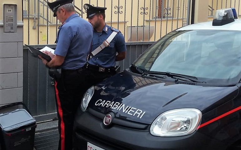 Pirri: armato di coltello e pistola (finta) minaccia di morte un extracomunitario