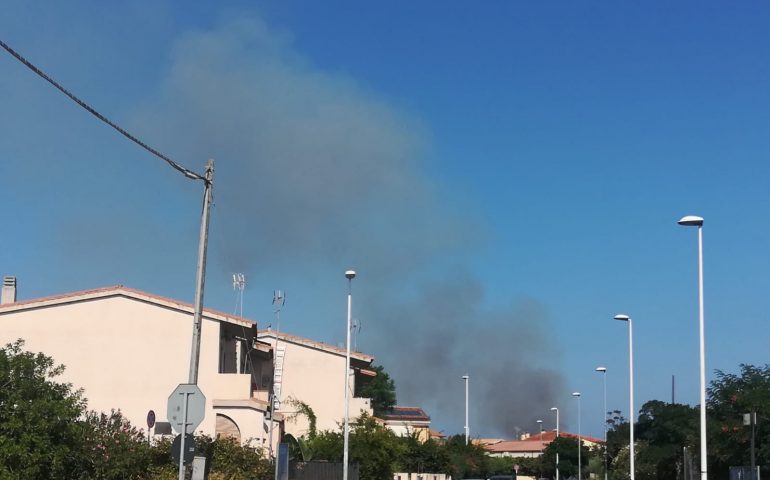 Pula e Escolca: elicotteri in campo per domare due incendi