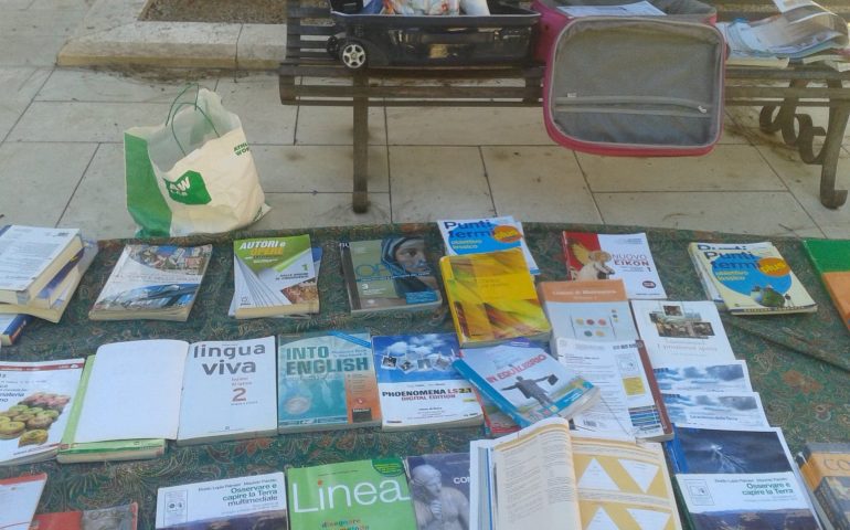 Piazza Giovanni. Scuola, pochi affari per i libri usati: tutta colpa delle nuove edizioni