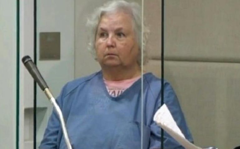 Nancy Crampton Brophy arrestata per l'omicidio del marito