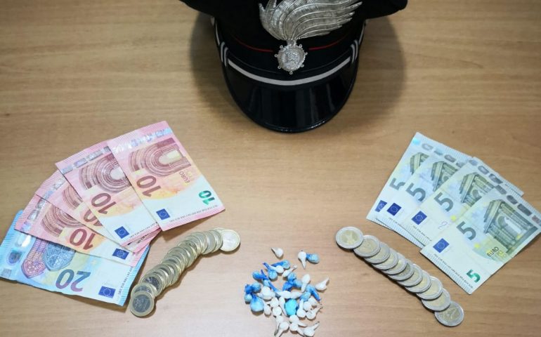 Nascondeva eroina e cocaina in casa. In manette a Cagliari un 45enne