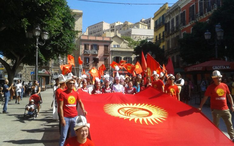 Kirghizistan e Sardegna mai così vicini. Nel cuore di Cagliari la festa dell’indipendenza del paese