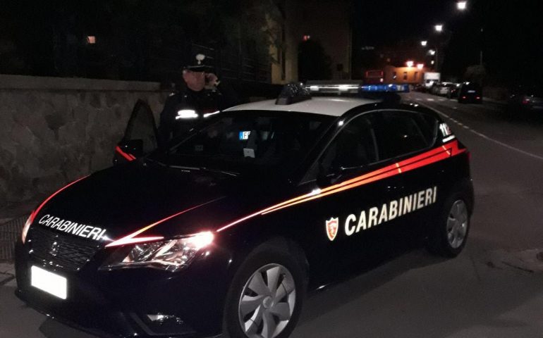 Provoca incidente sotto l’effetto di droghe. Denunciata 45enne