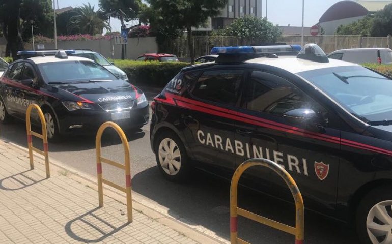 Picchia con violenza i carabinieri e scappa dal Brotzu: arrestato cagliaritano ubriaco