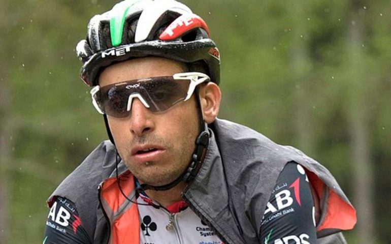 Fabio Aru: è crisi nera alla Vuelta di Spagna, il sardo esce di classifica e il Mondiale è a rischio