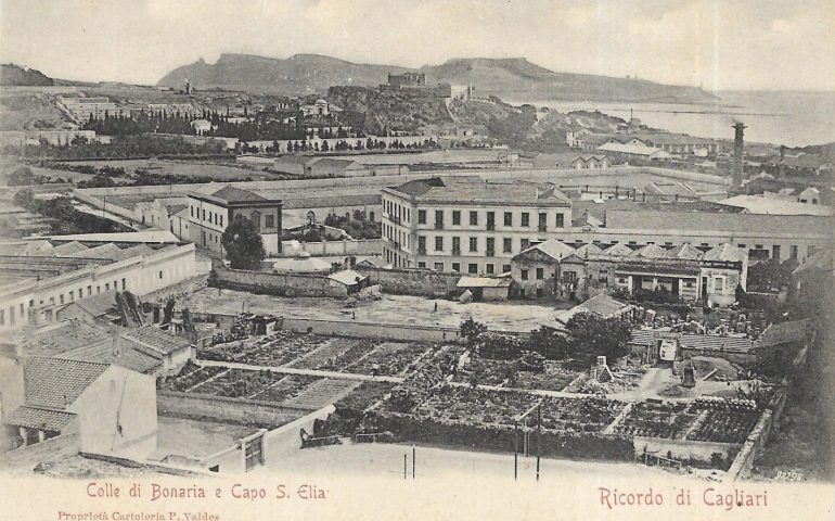 La Cagliari che non c’è più: una Cagliari irriconoscibile in una rara cartolina del 1902