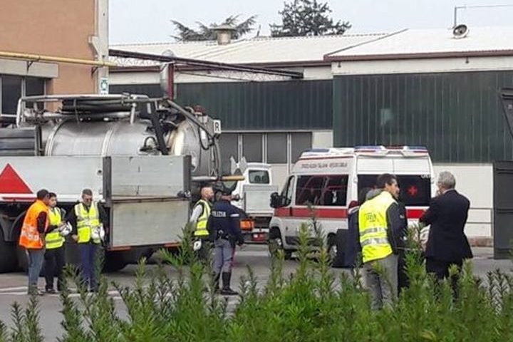 Reggio Emilia operaio muore esplosione di un silos