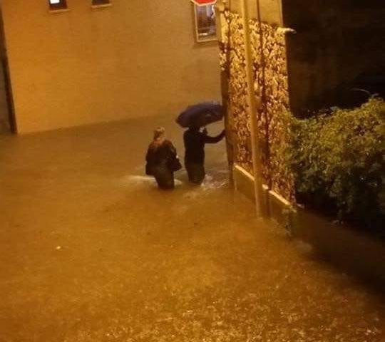 Maltempo, notte terribile nel Sud Sardegna: una donna dispersa ad Assemini