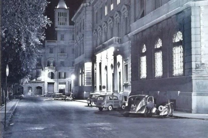 La Cagliari che non c’è più: piazza Del Carmine by night nel 1958