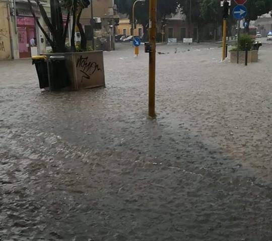 Situazione sempre critica a Pirri: il VIDEO di piazza Italia allagata