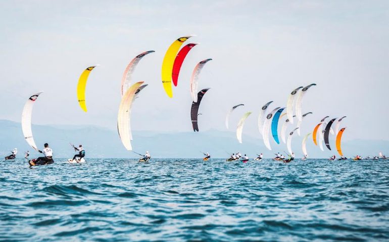 Successo al Poetto per il mondiale di Kitesurf: splendida manifestazione, nonostante il vento dispettoso 