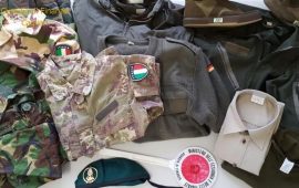 gdf sequestro abbigliamento militare