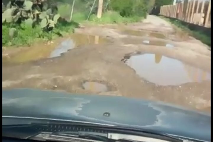 (VIDEO) La strada Assemini-San Sperate è impraticabile, preoccupazione per chi la percorre ogni giorno