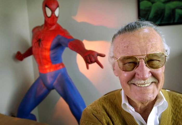 Addio a Stan Lee, il padre di Spider-Man, Capitan America e Hulk