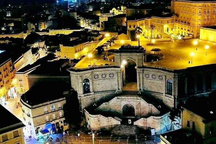 Un’insolita prospettiva della terrazza del Bastione in una foto di Kekko64